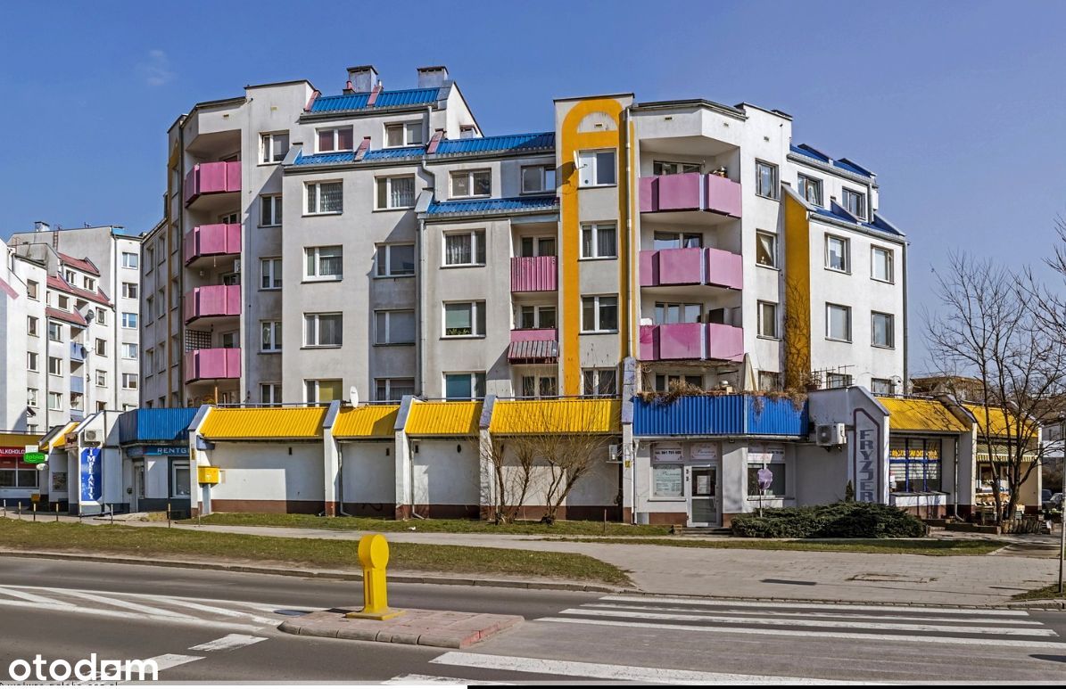 Duży balkon * Ostatnie piętro * Media miejskie