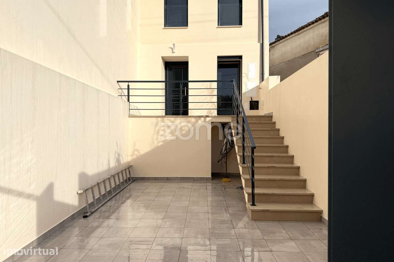 Moradia totalmente remodela | Brasfemes | Coimbra - Grande imagem: 5/52