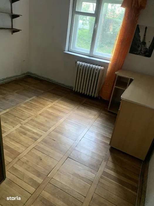 Apartament generos + garaj și 2 beciuri-Str. Vișinilor, Zalău - Imagine principală: 2/7