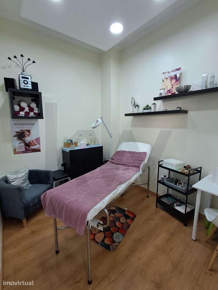 Cabeleireiro mobilado para trespasse em Mem Martins - Grande imagem: 5/17