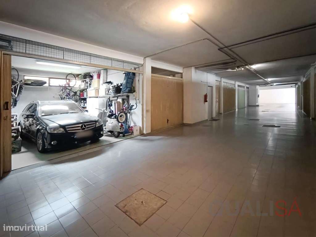 Apartamento T3 de gaveto com varandas, garagem fechada e excelentes...-36