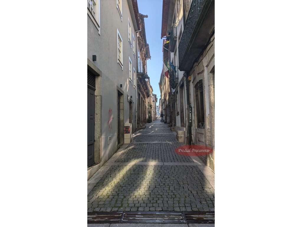 Prédio junto a Sé De Braga.-2