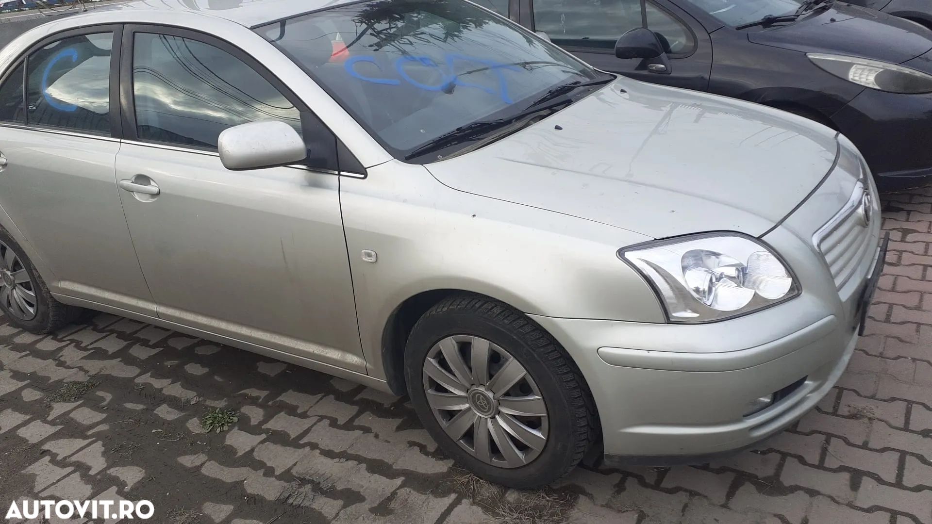 Rampa injectoare Toyota Avensis - 1