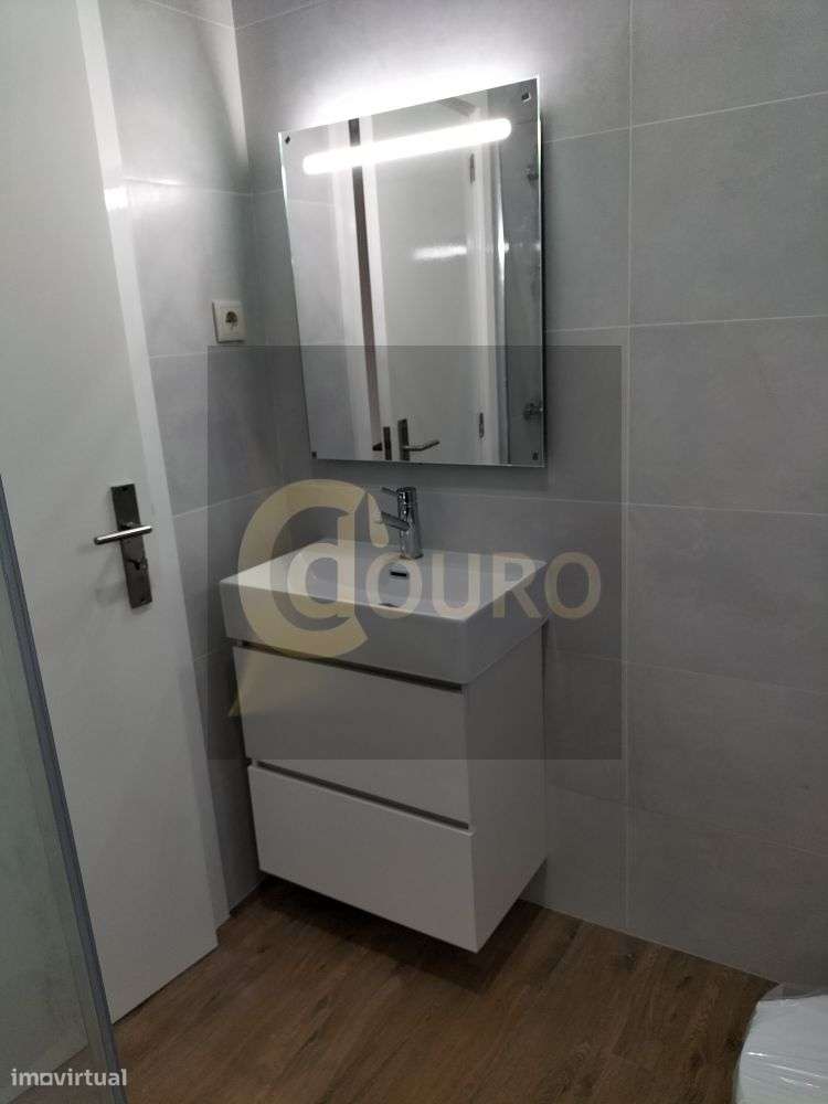 APARTAMENTO T3 RENOVADO EM ÁGUAS SANTAS-23