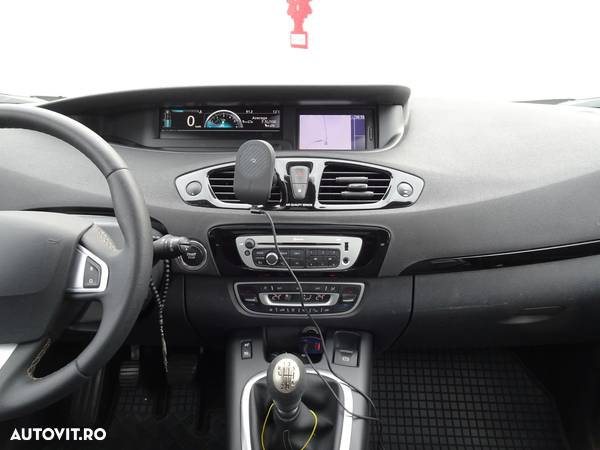 Renault Grand Scenic dCi 130 FAP Start & Stop Bose Edition - 17