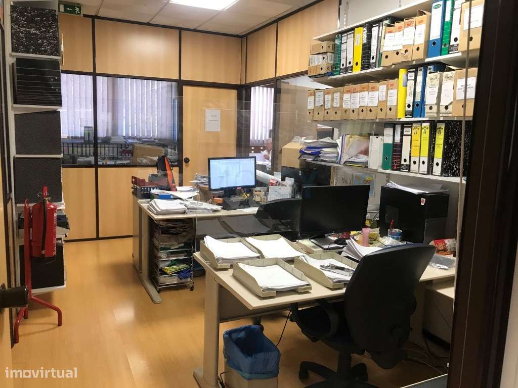 Escritório com 180 m2 à Venda no Areeiro isento de IMT - Grande imagem: 3/14
