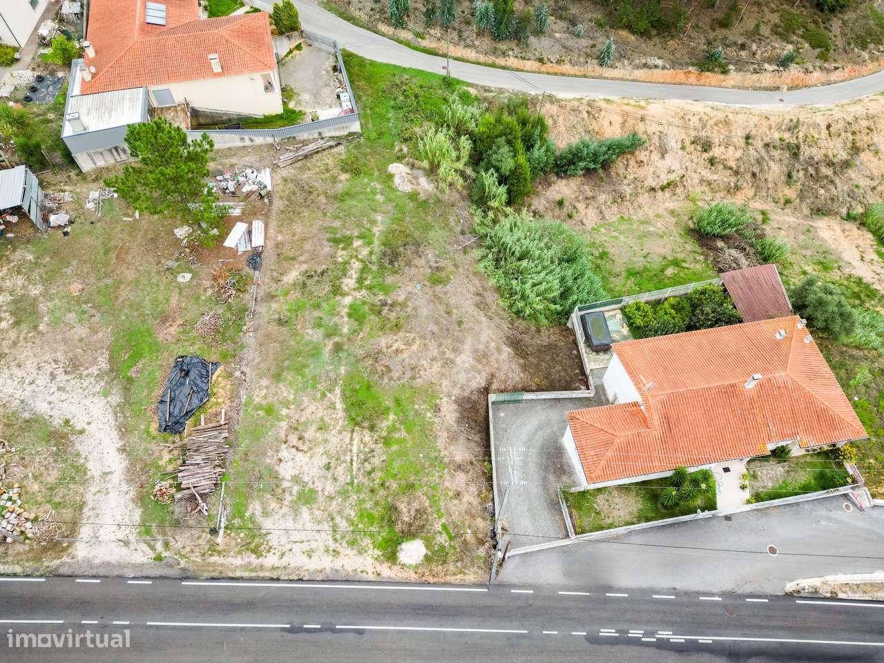 Espaçoso Terreno em Milagres, Leiria - 730m² para Construção - Grande imagem: 4/4