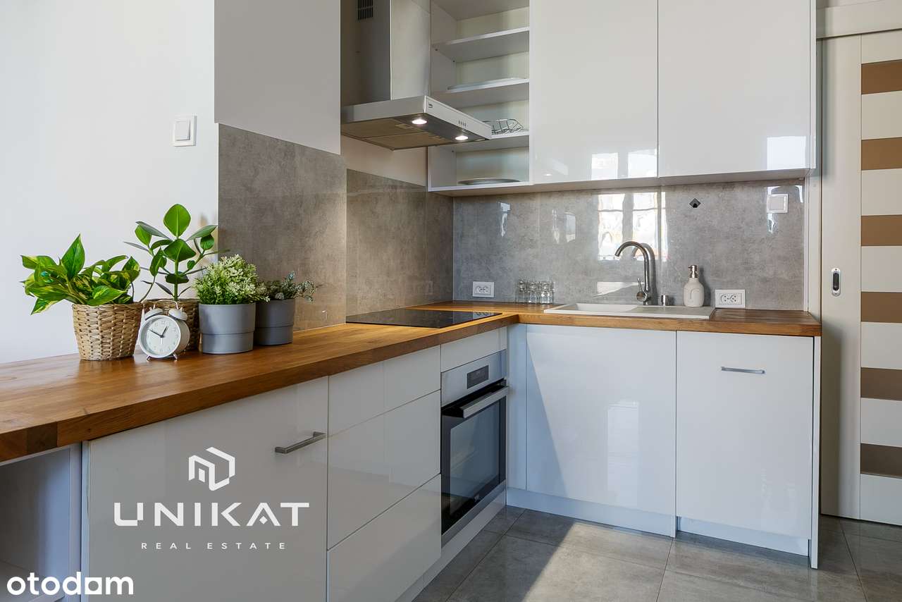 Kawalerka 34 m² | Wysokie sufity - 3,27m | M2 Wileńska | Koneser-4