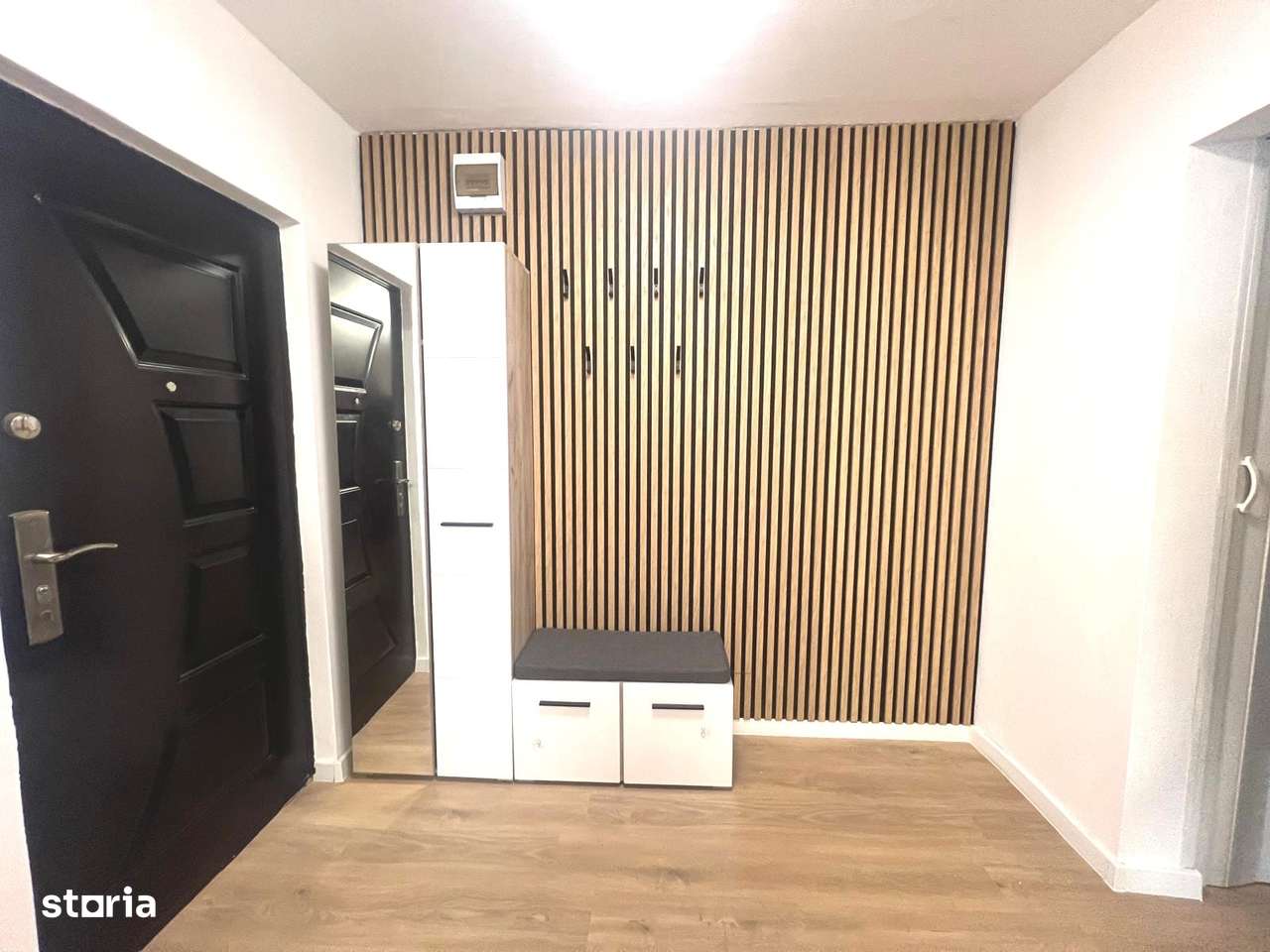 Apartament 2 camere 50mp Zona Crisan finisat Pret 87.500eur neg - Imagine principală: 2/8