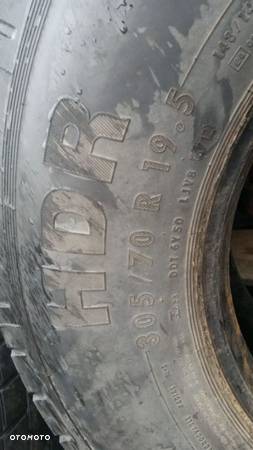 Opona 305/70 R19.5 Continental HDR - 2