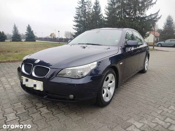 BMW Seria 5 520i - 22