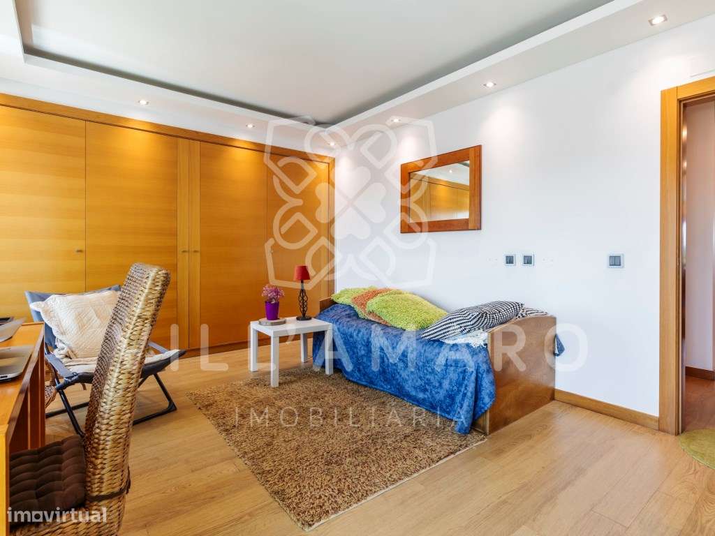 Apartamento T4 Duplex | Condomínio Fechado | São Pedro da Cadeira-45