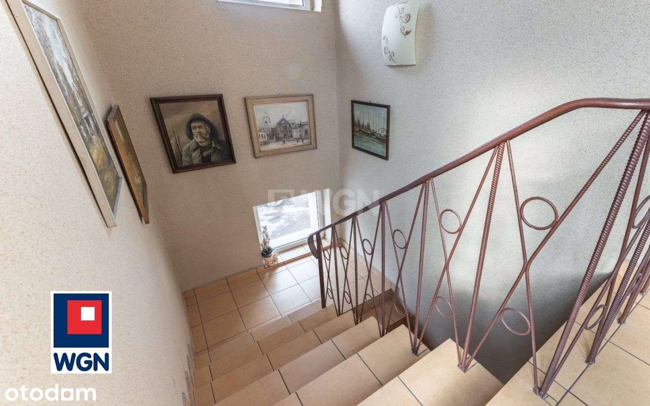 Funkcjonalny dom w Gościcinie - 4 pokoje, 2 łazien-6