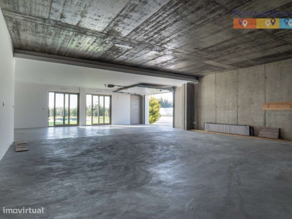 Moradia T4 de Luxo com terreno de 5.300 metros quadrados-52