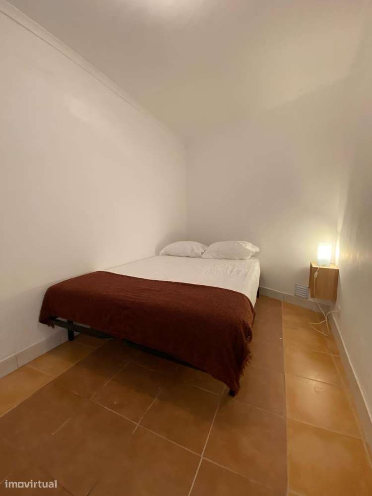 Prédio residencial à venda na Rua Maria Pia, Campo de Ourique - Grande imagem: 5/19