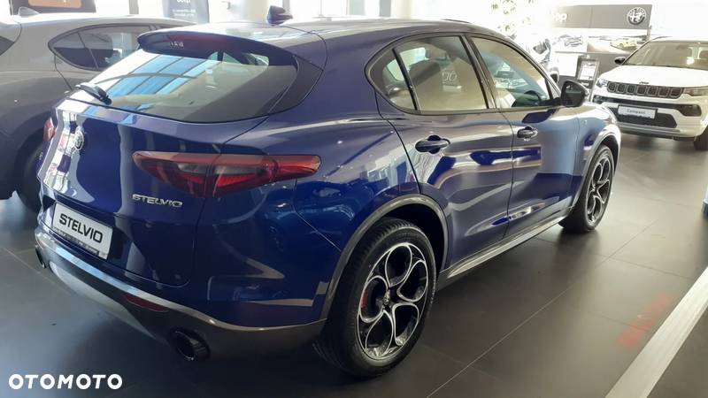 Alfa Romeo Stelvio 2.0 Turbo TI Q4 - 5