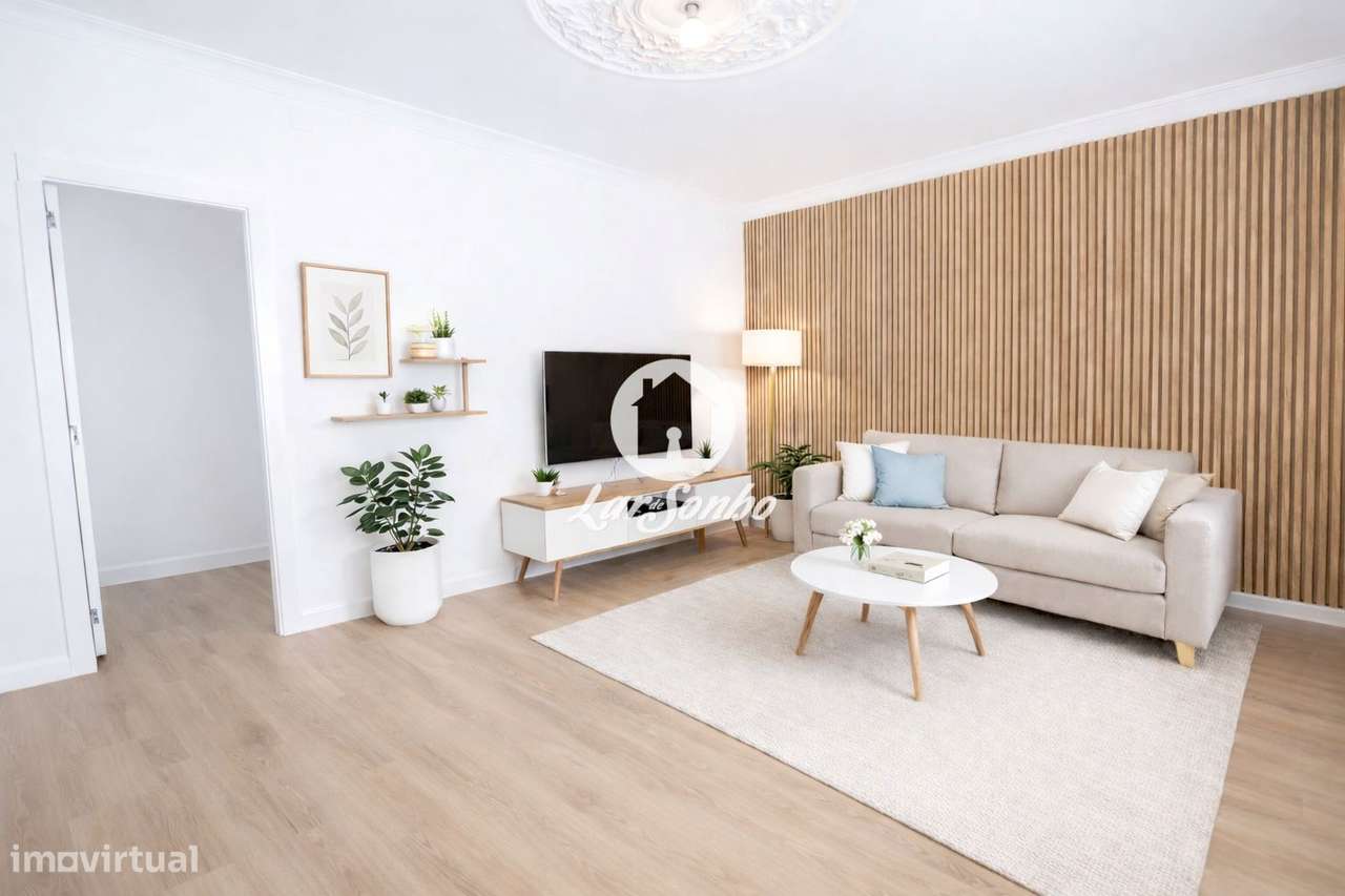 Andar Moradia T2+1 com logradouro - Grande imagem: 4/28