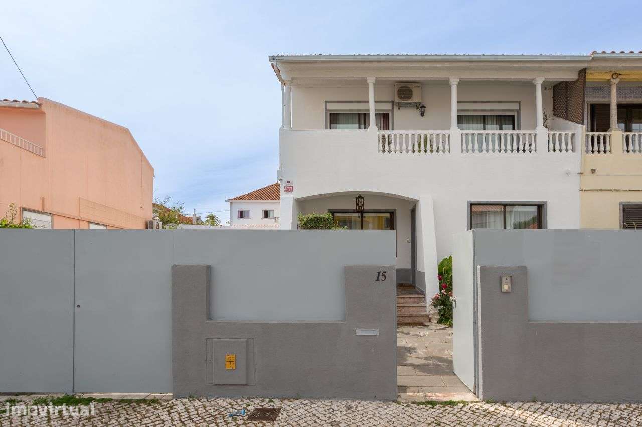 Vende-se Moradia T4 no Algueirão-24