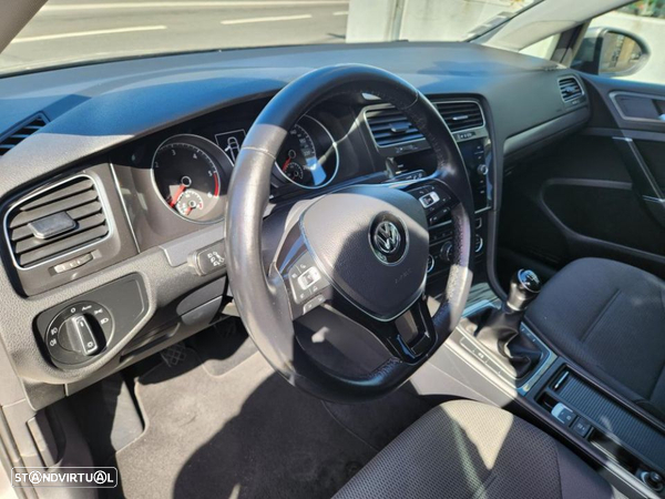 VW Golf Variant 1.6 TDi Highline - 25