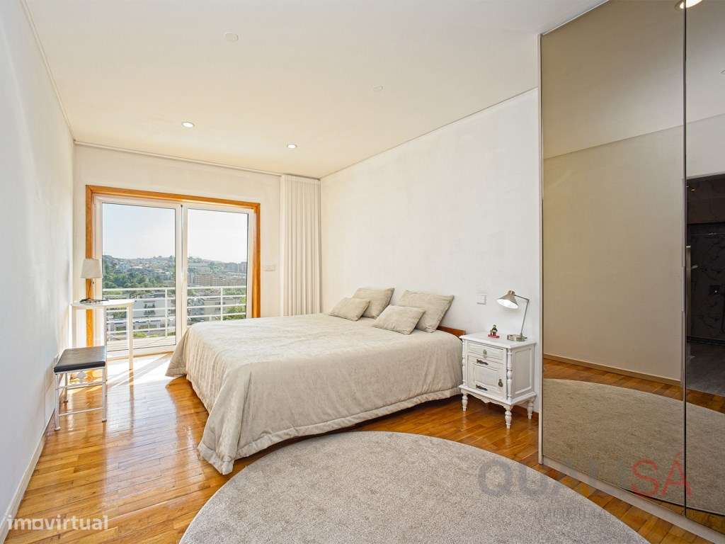 Moradia T5 com piscina, jardim e pomar e com vistas panorâmicas em ...-32