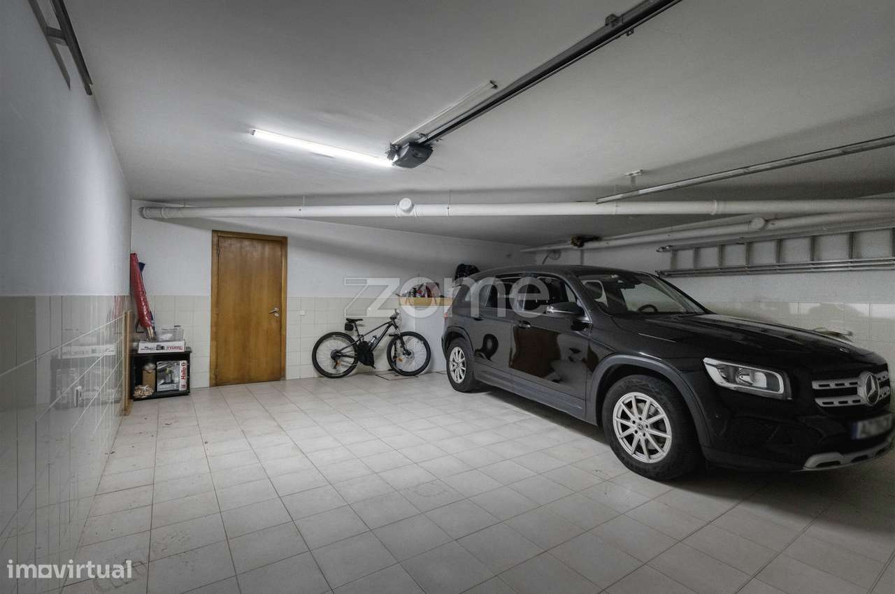 Moradia T4 com 4 suítes, na Rua Gomes Teixeira, Matosinhos-56