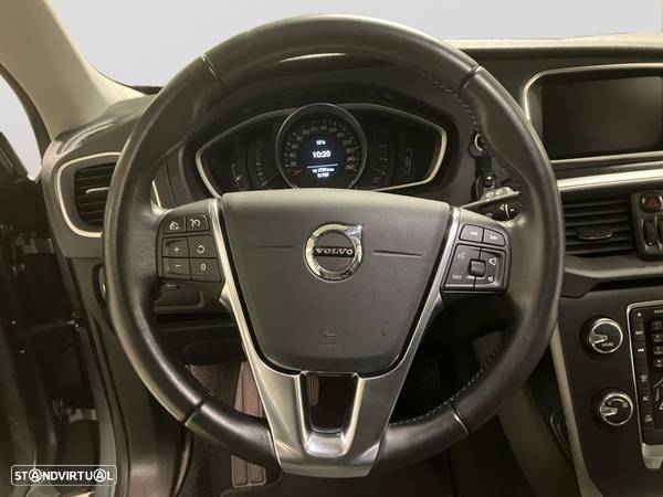 Volvo V40 Cross Country - 20