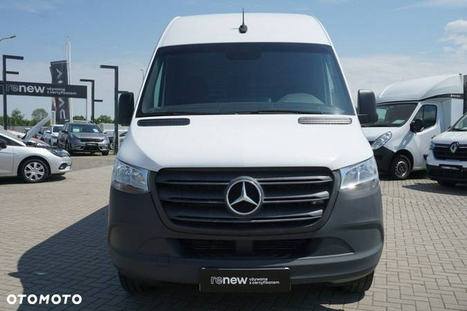 Mercedes-Benz Sprinter - 2