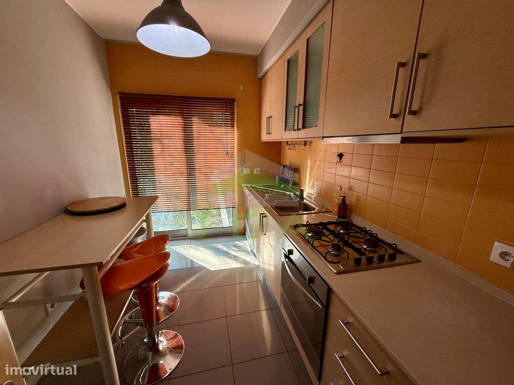 T1 com piscina, totalmente mobilado e equipado - Grande imagem: 2/11