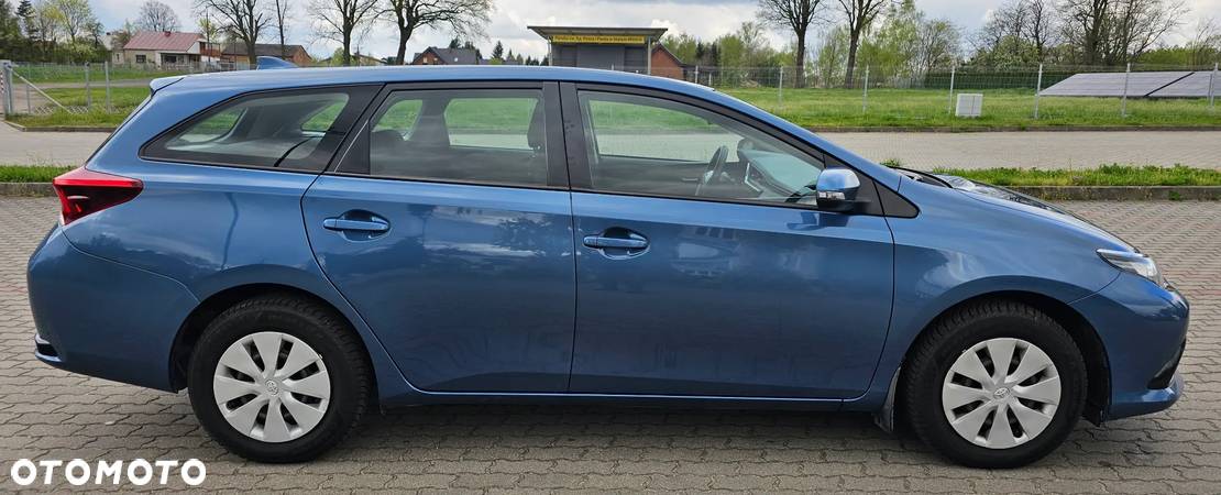 Toyota Auris 1.6 Active - 5