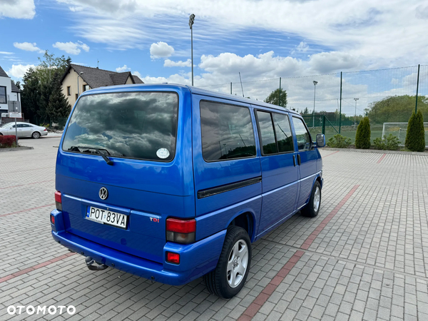 Volkswagen Multivan - 10