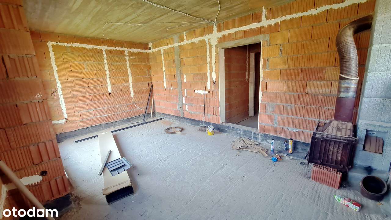 Wygodny dom dla rodziny z dziećmi w pięknej lokalizacji!-0