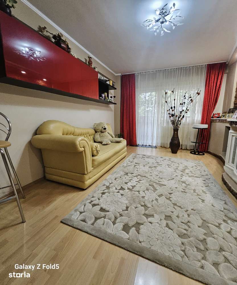 Apartament spațios tip PC – 3 camere, complet renovat, Oradea - Imagine principală: 3/20