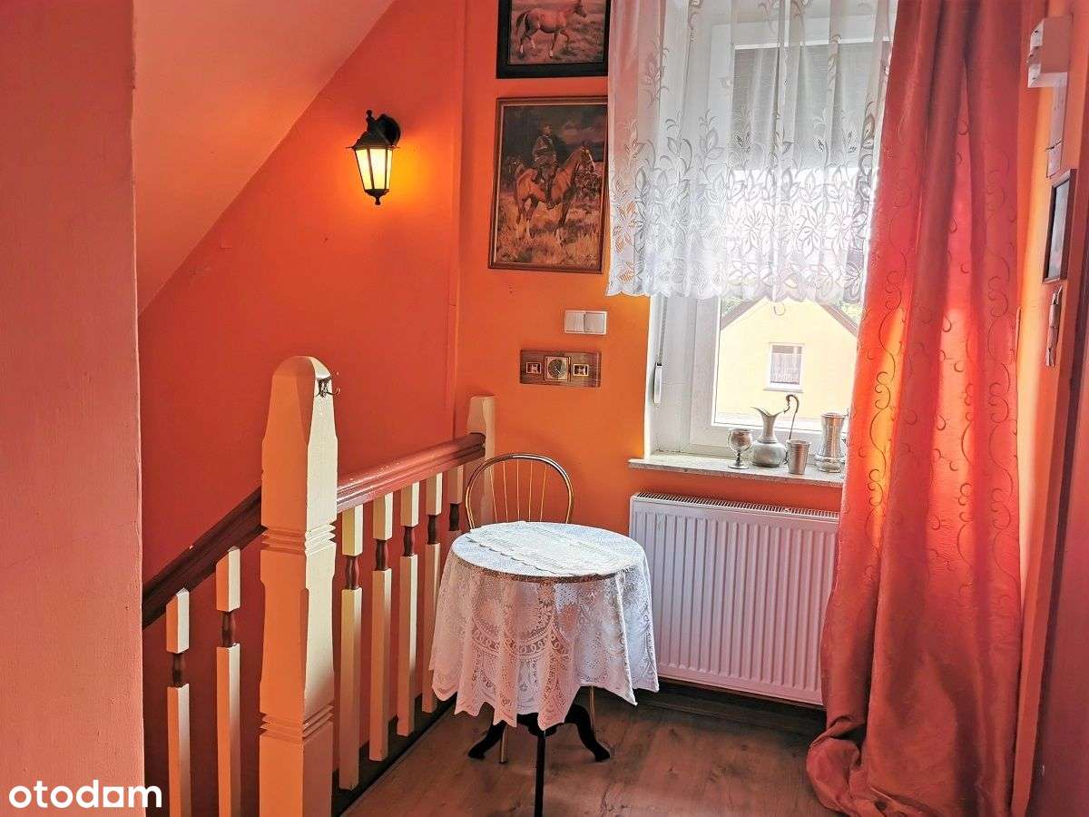 Klimatyczny dom z potencjałem i dużą działką-10