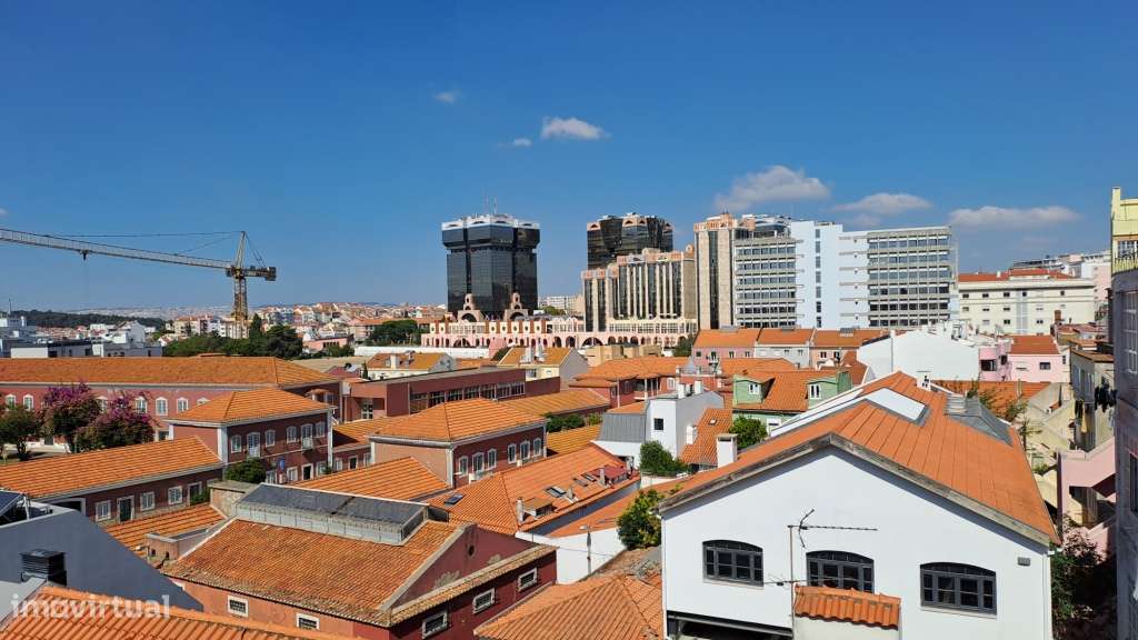 T1 com cozinha equipada. Vidros duplos. Elevador - Grande imagem: 2/12
