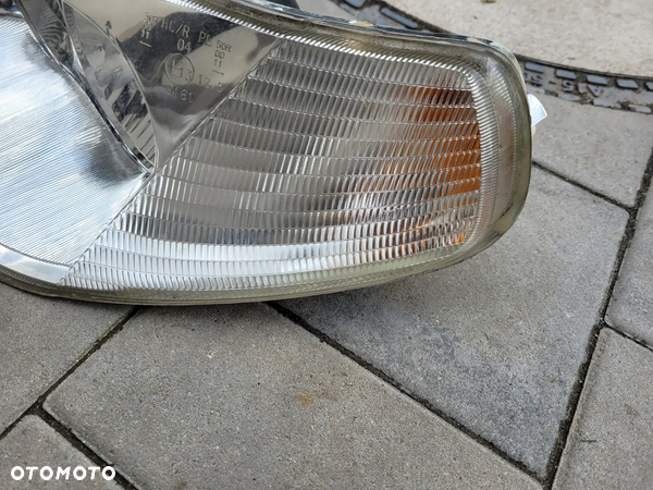 Lampa przód, przednia Piaggio Hexagon 125 - 3