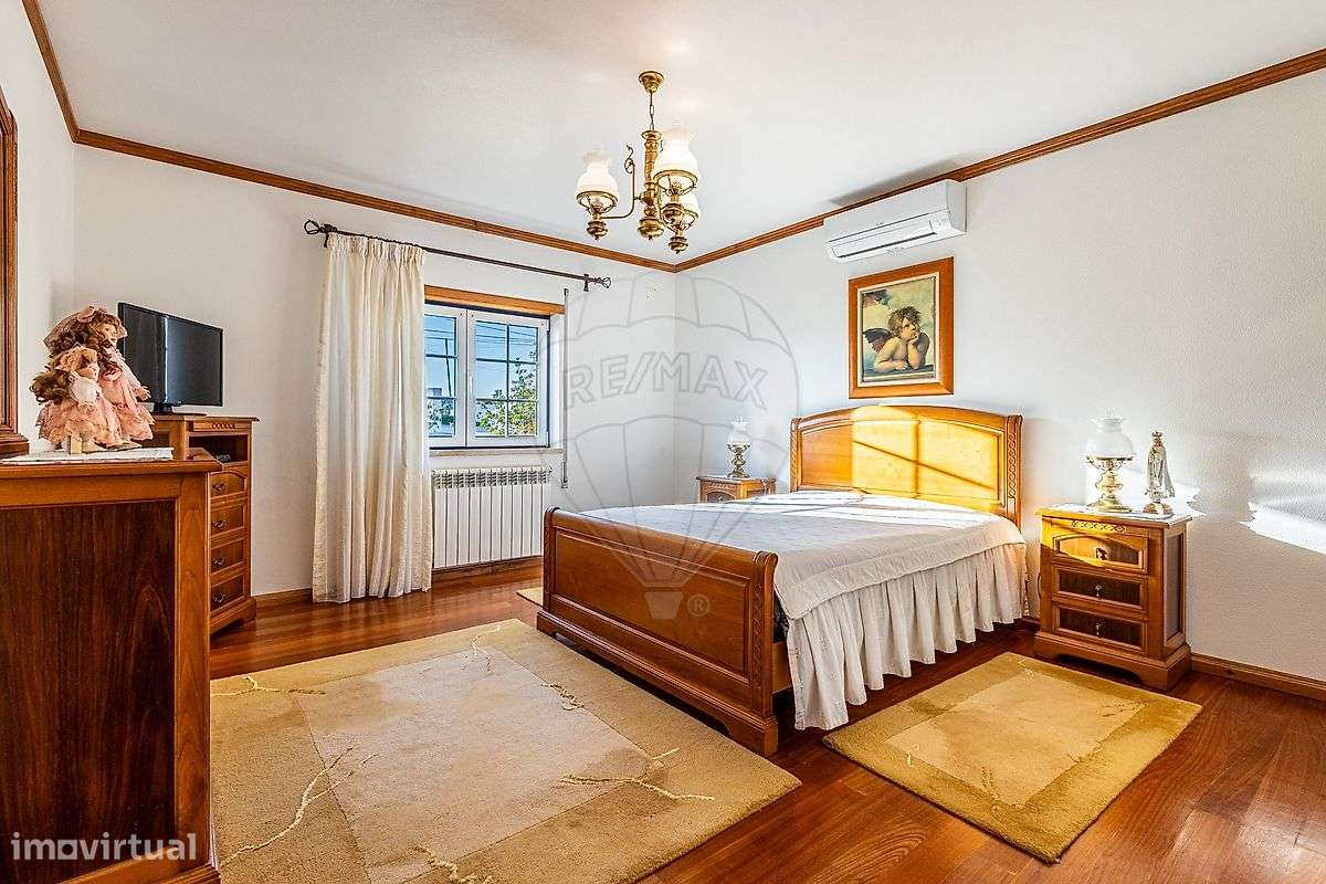 Moradia T4 para venda-13