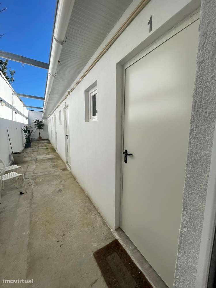 Arrendam-se Quartos Novos com Despesas Incluídas - Entrada imediata - Grande imagem: 4/7
