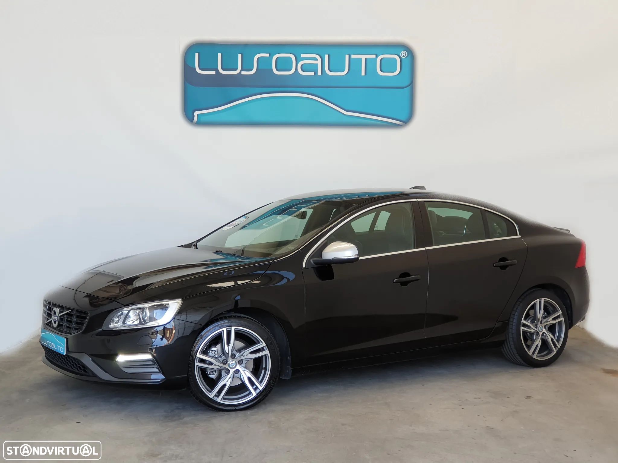 Volvo S60 2.0 D2 R-Design - 1