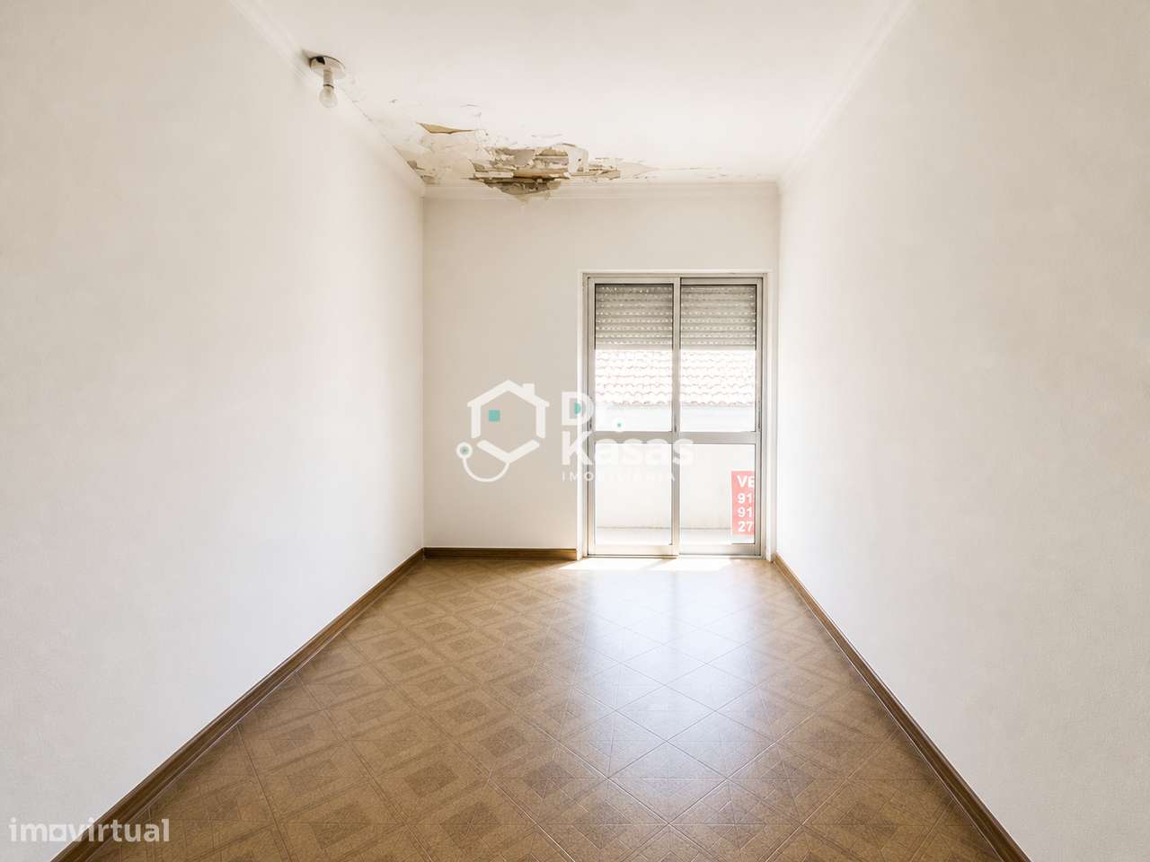 Apartamento T1 com varanda na Baixa da Banheira-3