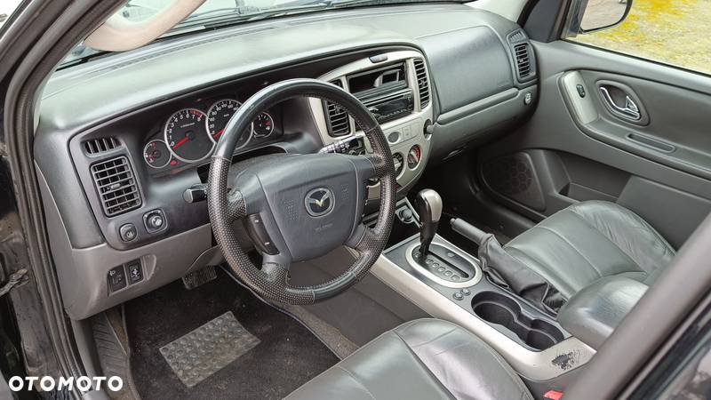 Mazda Tribute - 6