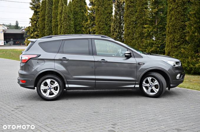 Ford Kuga 1.5 EcoBoost FWD ST-Line X - 25