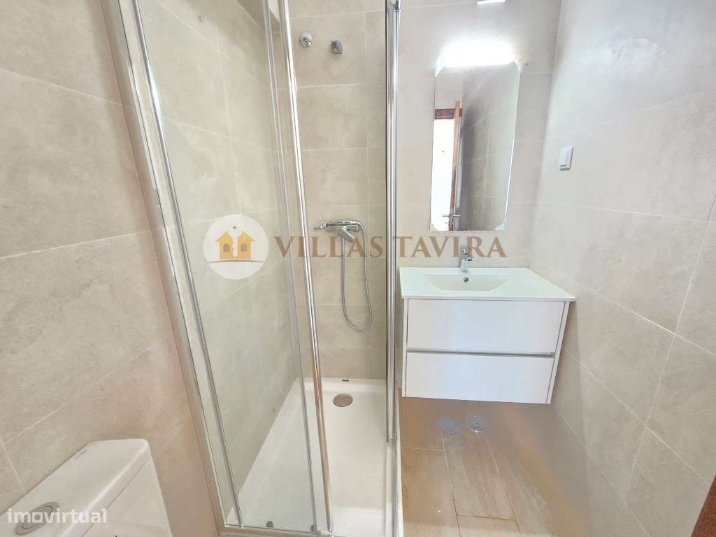 Apartamento T3 no centro de Portimão com vista Rio Arade e cave com...-54