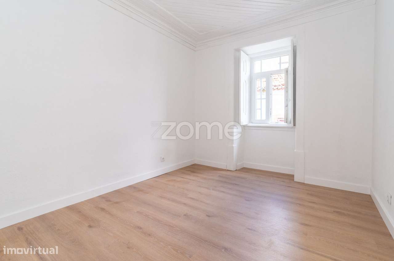 Moradia Renovada no Centro Histórico de Soure - Grande imagem: 4/21