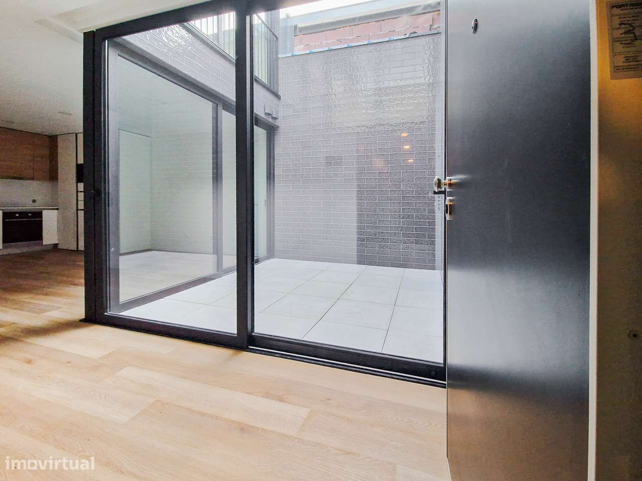 Apartamento T1 no Centro de Aveiro - Grande imagem: 5/12