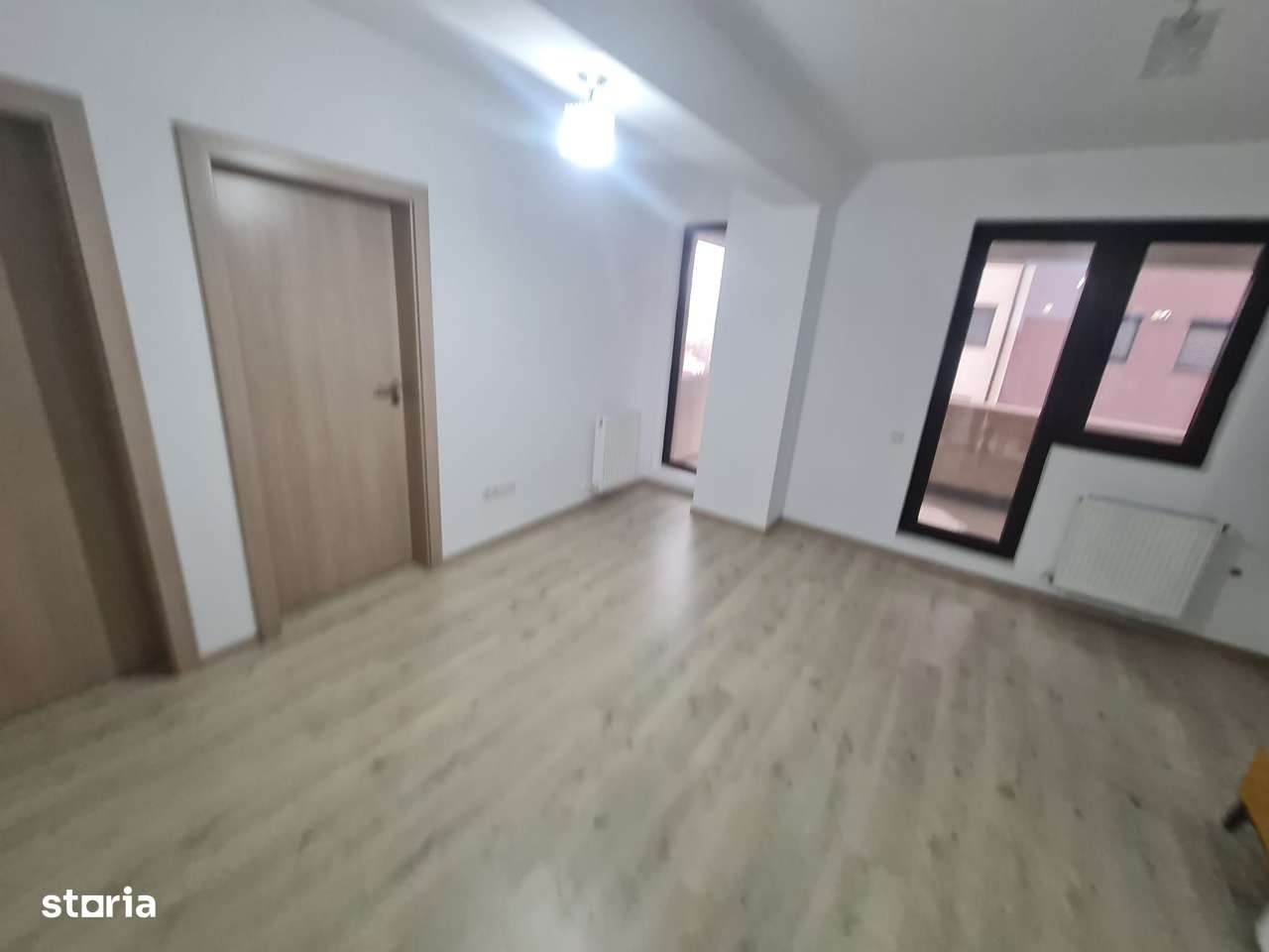 3 camere Dream Residence Sector 5 - Imagine principală: 4/13