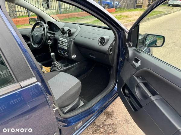 Ford Fiesta 1.4 Ambiente - 7