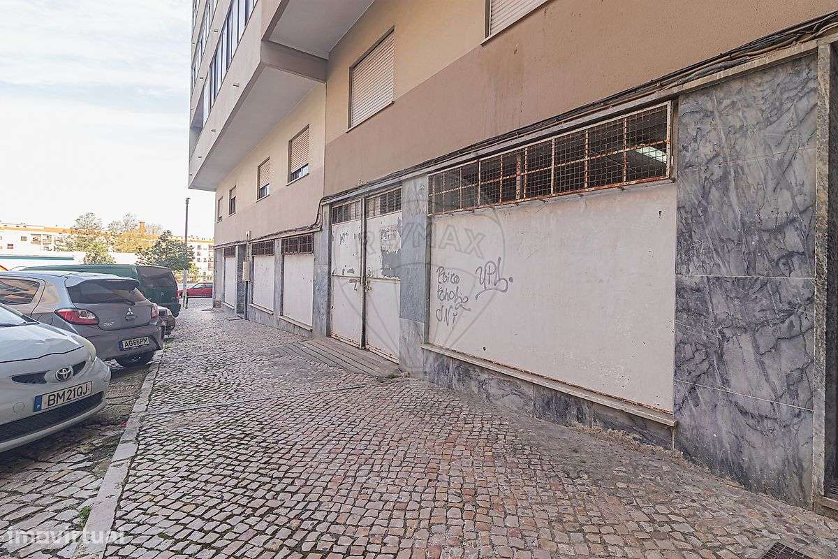 Armazém  para arrendamento - Grande imagem: 2/17