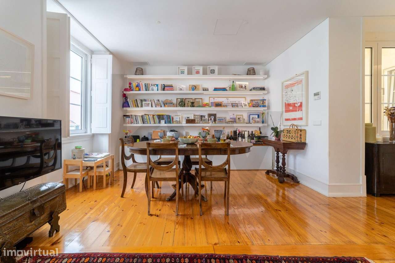 T3 remodelado para arrendar na Rua Almeida e Sousa - Grande imagem: 5/22