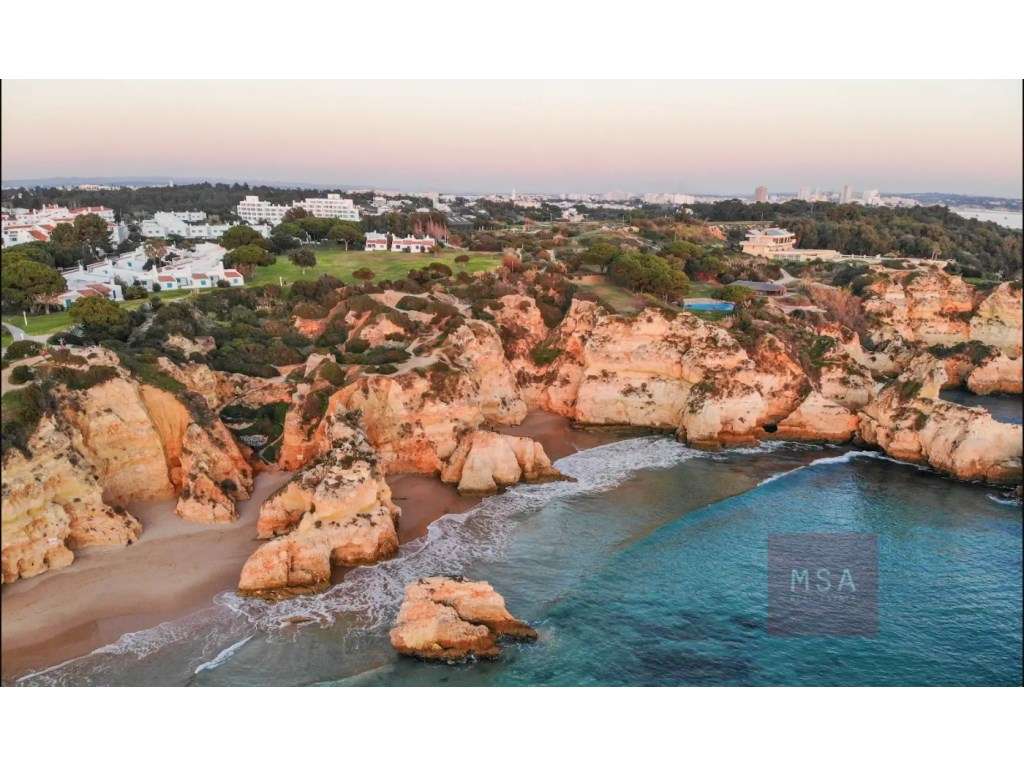 Moradia T5 com 165m2 e terraços com 58m2 na Prainha - Alvor - Porti...-33