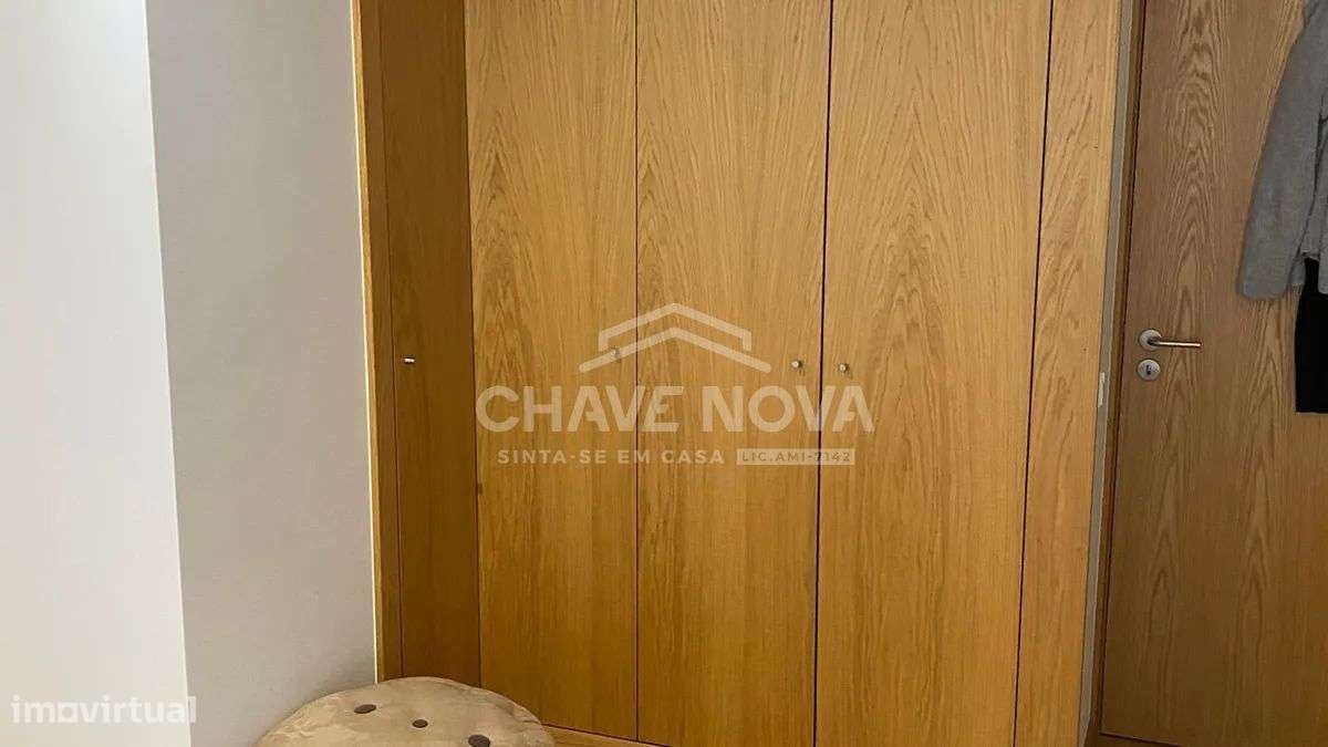 Apartamento T4 Duplex de Excelência – Paranhos-12